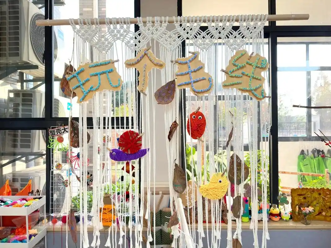 幼儿园小班编织区分享.#幼儿园环创 #幼儿园编织区#幼师@抖 - 抖音