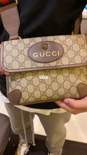 gucci双面虎头包_虎头_古驰怎么样_包包_gucci_时尚_箱包