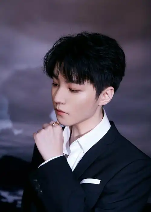 王俊凯 探索宇宙##从开始到未来,只为王俊凯##王俊凯代言夸克app