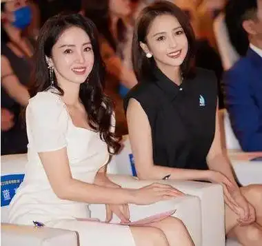 佟丽娅董璇再合体辣妈闺蜜撞脸认不出离婚拼事业人生依旧精彩