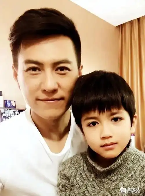 靳东承诺结了婚就要对妻子负责到底他却被六旬阿姨疯狂追爱