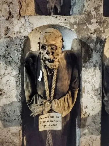 意大利地下僵尸墓穴:世界最恐怖的景点之一,你敢进吗?