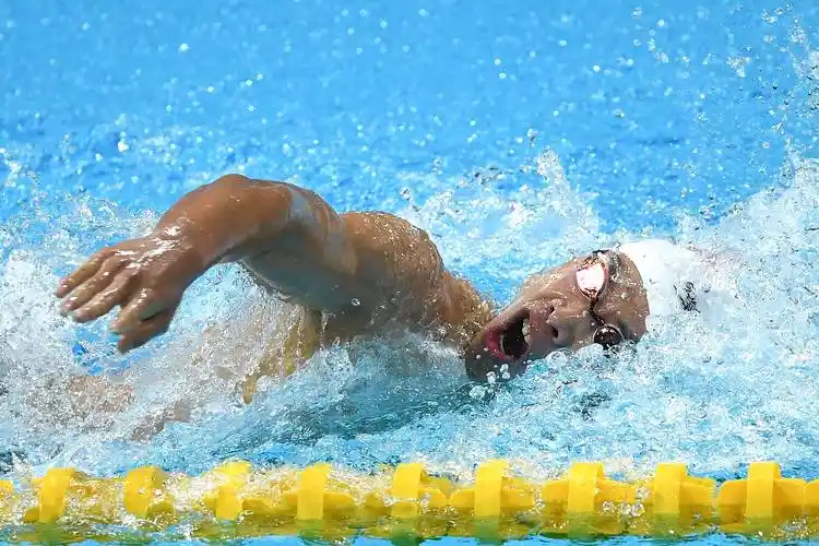 游泳——男子800米自由泳决赛赛况_新华社