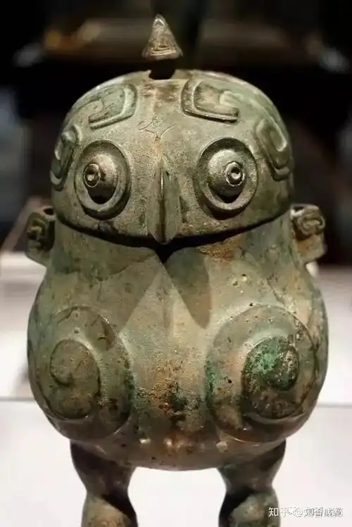 石锤穿越?三星堆出土了一只愤怒的小鸟