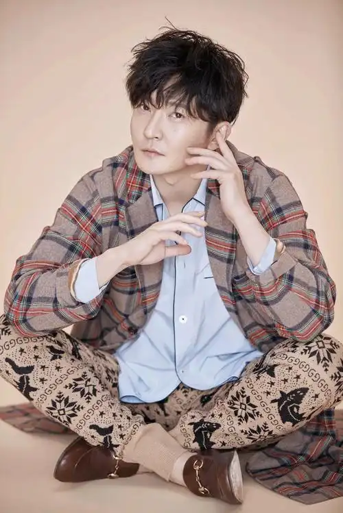 郭京飞(中国内地男演员)_尚可名片