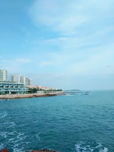 夏日的青岛海边