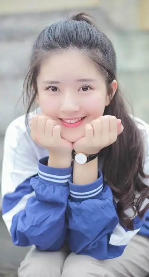 赵露思早期海报图