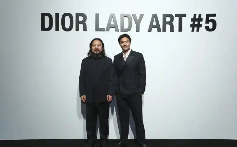 冯德伦相关图片 (7张) 推荐壁纸