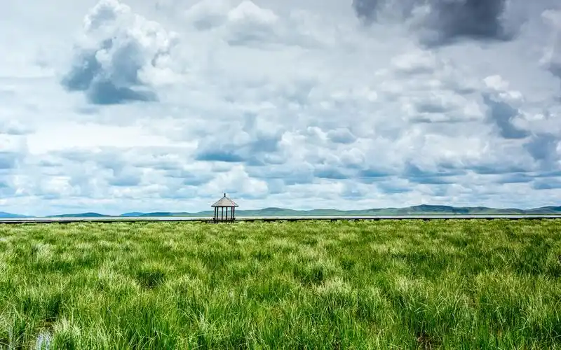 美丽如画的草原美景高清图片桌面壁纸