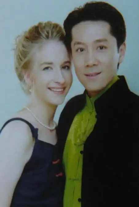 蔡国庆两次情断跨国恋后娶亿万富婆为妻如今儿子是他的骄傲