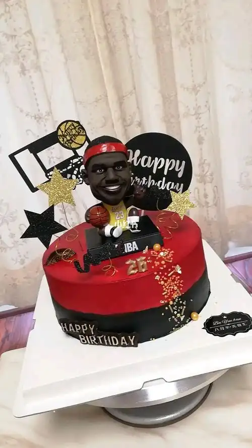 篮球主题蛋糕詹姆斯