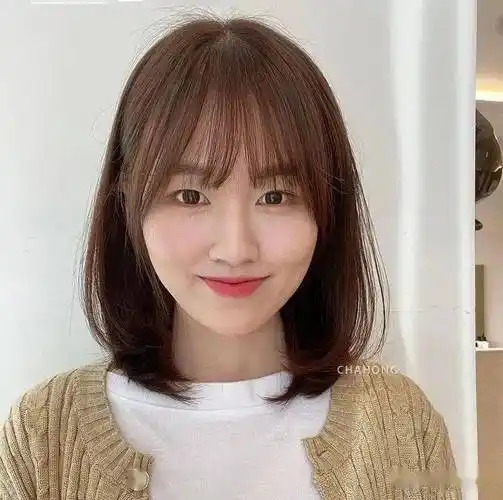 中短发内扣减龄修颜很适合夏天