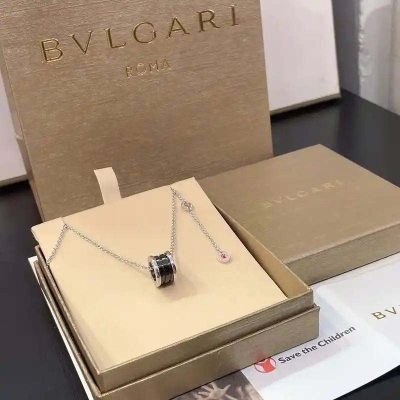 bvlgari/宝格丽 慈善款小红人项链.bvlgari/宝 - 抖音