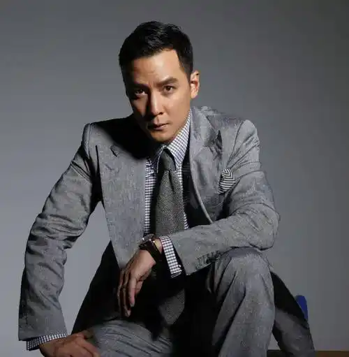 原创46岁的吴彦祖硬核肌肉强悍身材霸屏再现硬汉本色