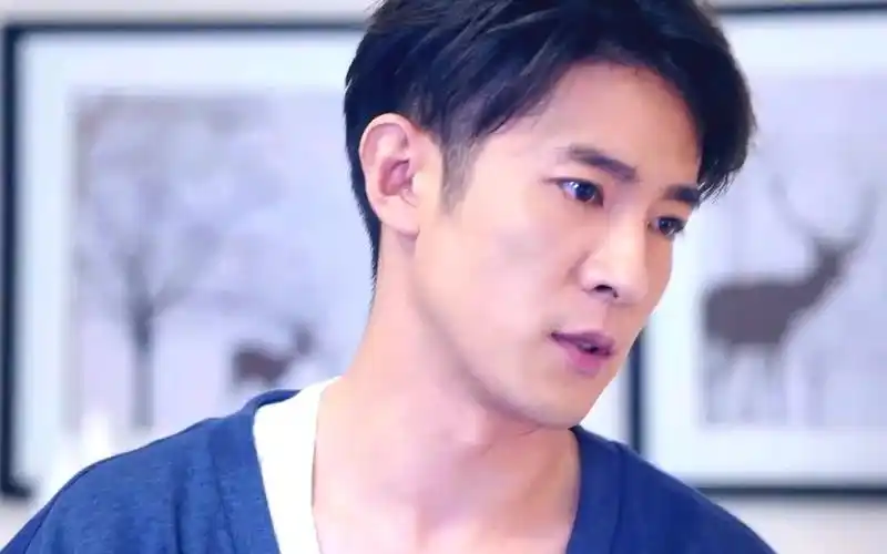 [狐狸的夏天][高阳·季肖冰cut]不戴眼镜的小羔羊!帅惨了好嘛!