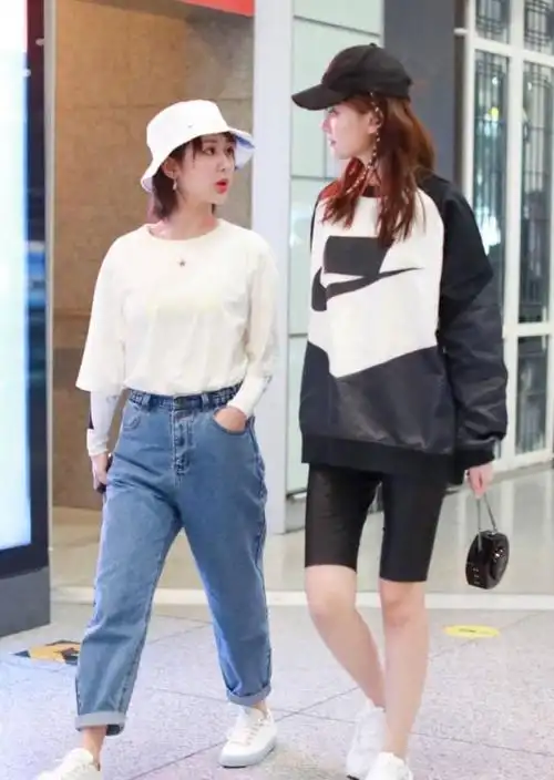 杨紫乔欣机场同框身高却成质疑这真的是5厘米差距吗