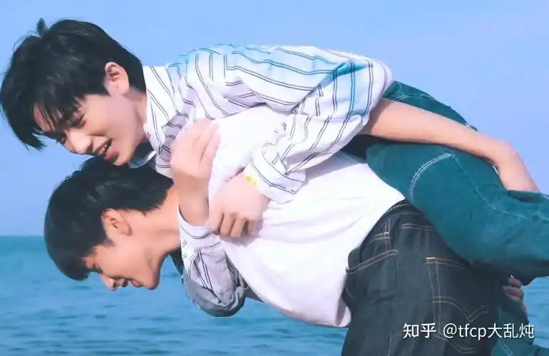 文轩近海狂想拍摄高清壁纸