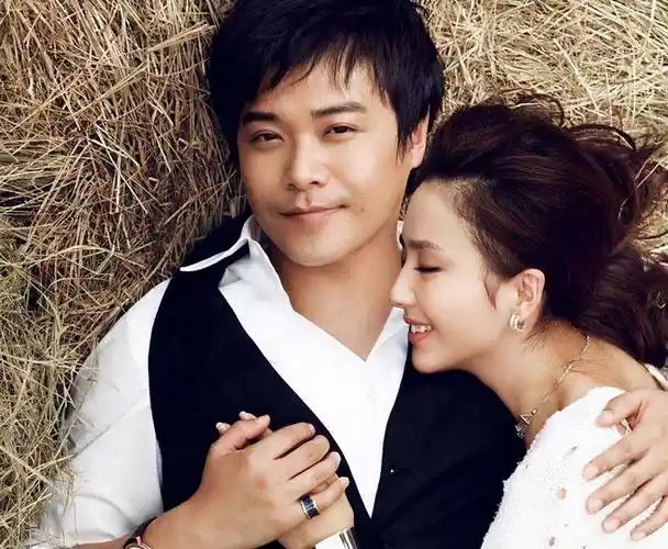 佟丽娅回应牵手小鲜肉,与陈思诚家庭幸福,却被网友求分手?