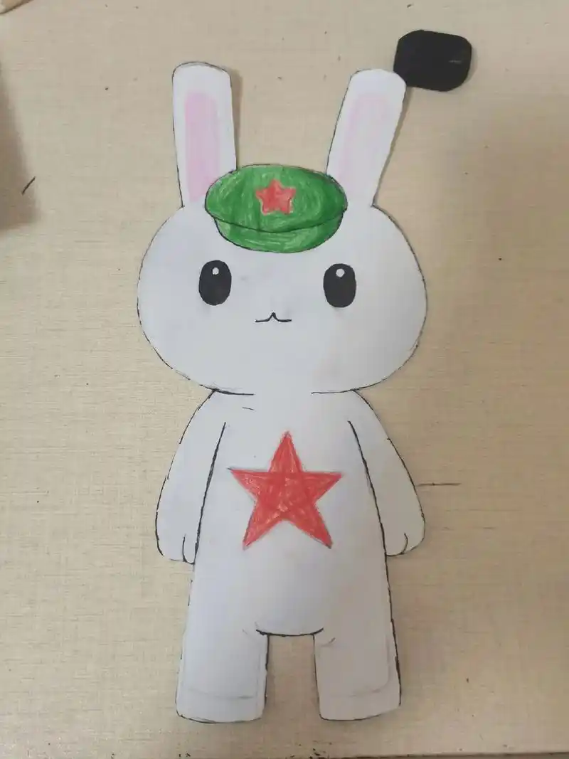 画画 终于画完了,明天去学校贴板报#那兔 #那年那兔那些事 - 抖音