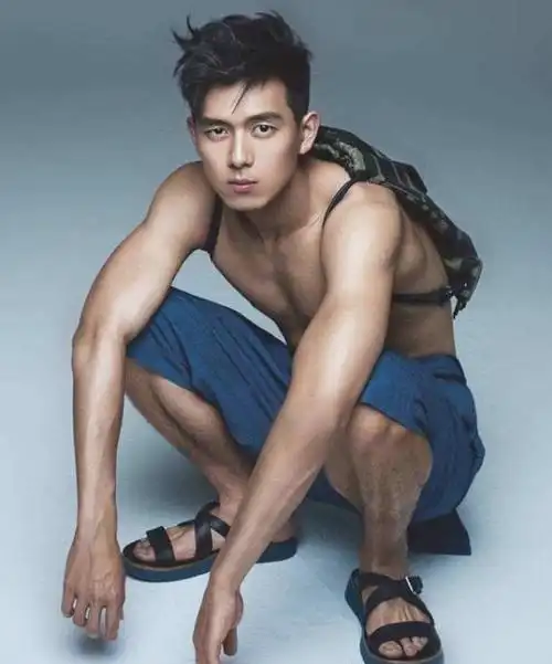 娱乐圈明星爱健身,"小绵羊"张艺兴榜上有名,第一名想不到