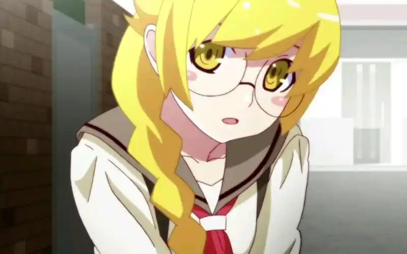 小羽川和穿学生服的小忍卡哇伊