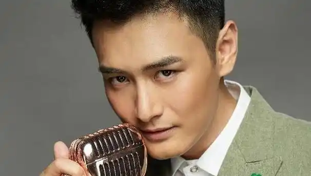 王雨:美丽扮相 深厚艺术天赋,魅力音乐狂热!