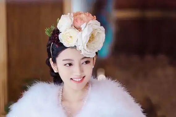 于正签约艺人何瑞贤是谁 半妖倾城江雪舞就是她演的 / 比乐族