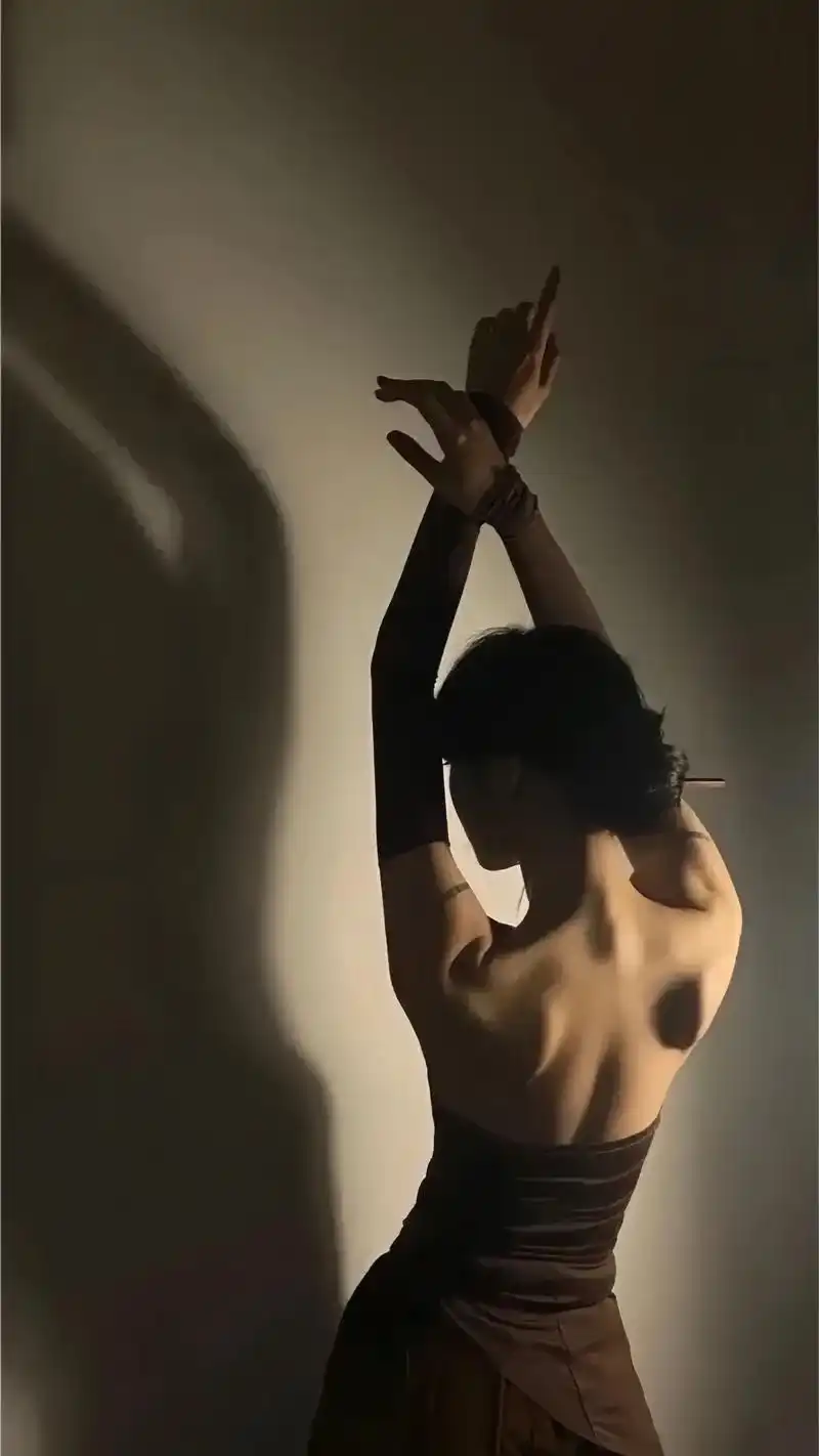 减肥自律壁纸!#欢迎取图 #减肥 #屏保 #高级感 #屏保该 - 抖音