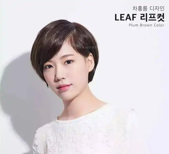 时尚女生韩式短发烫发发型图片