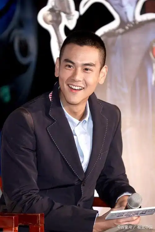 彭于晏就是长下巴的代表