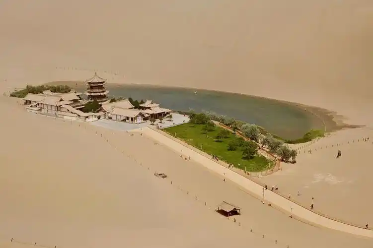 绚丽甘肃丨敦煌丨鸣沙山月牙泉