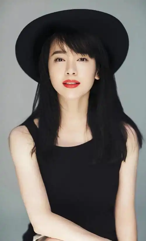 左小青高清写真17_网易订阅