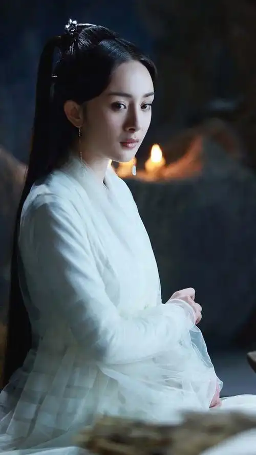 杨幂白衣飘飘唯美古装剧照手机壁纸 #杨幂# #三生三世十里桃花