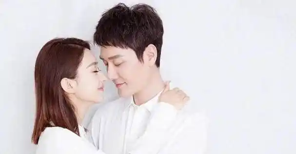 冯绍峰赵丽颖:逆境中的真爱,闪耀娱乐圈的璀璨星辰!_爱情_故事_力量