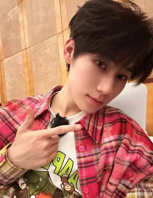 张真源0416生日快乐#98愿你能做披荆斩棘的大英雄,也能是被人疼爱