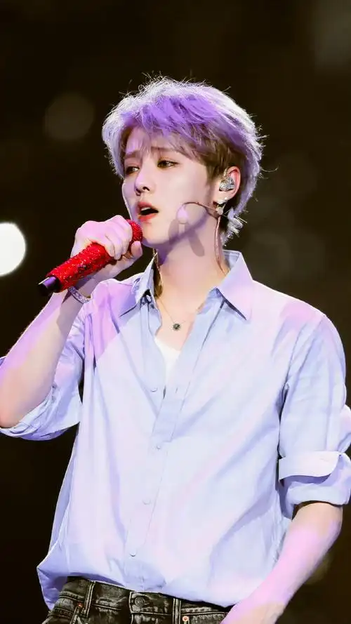 我并不是很想让我的主页出现稠人,所以我不会发,我只会发#鹿晗#美图