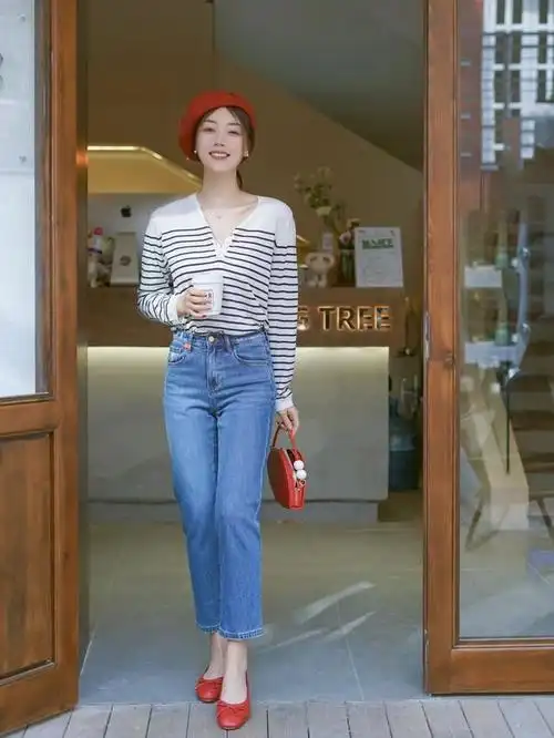 宽松牛仔裤如何搭配上衣图片,张含韵越来越有高级感,穿宽松西装配阔腿