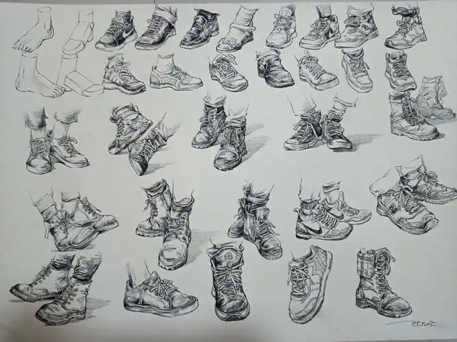 同学们在绘制的时候要注意观察,多加练习,不能只会画一种鞋子哦#美术