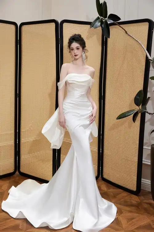 白色礼服 纯净之美