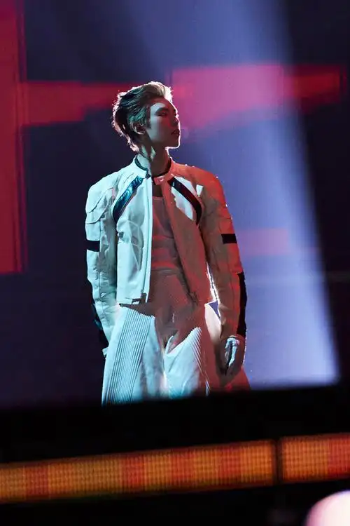 王子异超话#看完王子异热的烫瞬间不冷了#是2023年最后一个舞台,也是