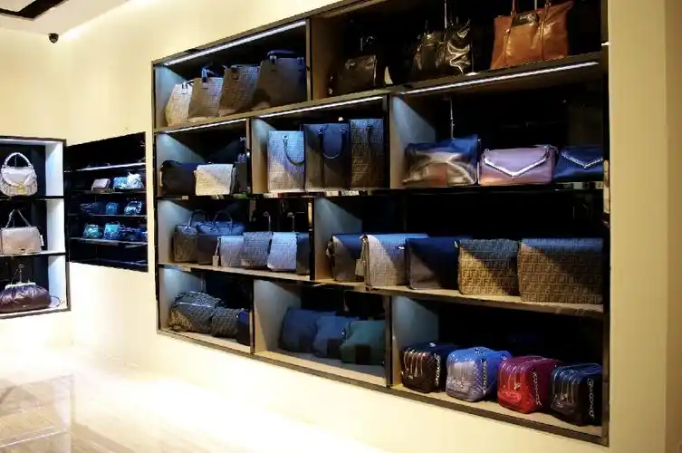 ankh奢侈品集合店设计方案