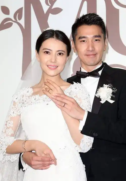 甚至连林更新都频频调侃好友,可见高圆圆的女神地位是多么牢固.