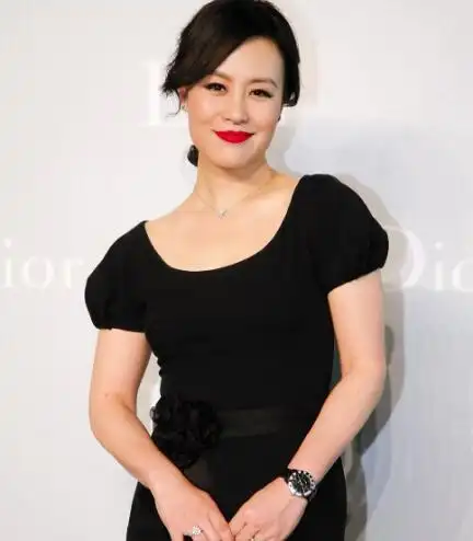 图邬君梅饰中年甄嬛传如懿传公布阵容现张钧甯董洁