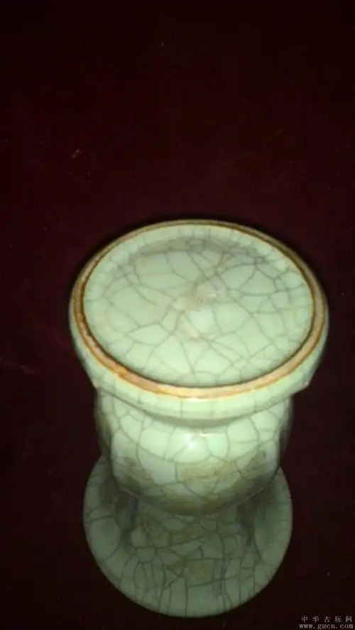 宋.官窑金丝铁线八宝纹尊