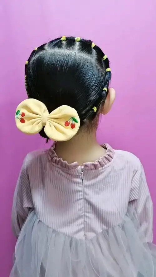 短发宝宝碎发多这样扎儿童编发编发教程