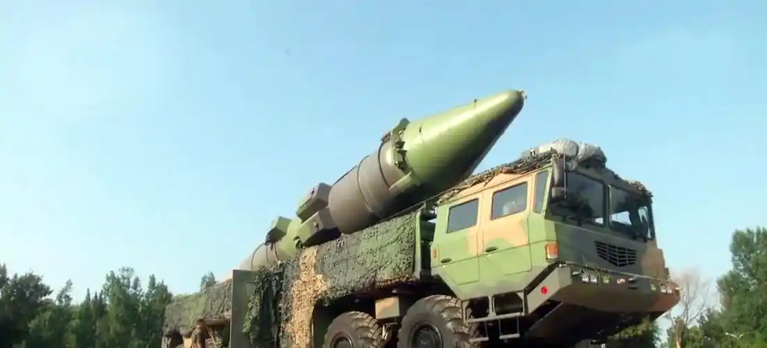 80辆宝马车一飞冲天,实战就得这么练|弹道导弹|东风|宝马车_新浪新闻