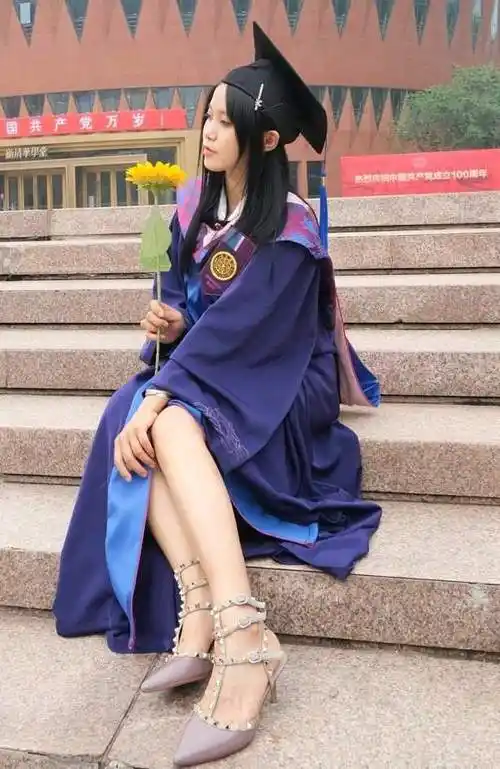 清华大学举行研究生毕业典礼这一届的小姐姐长得也太美了