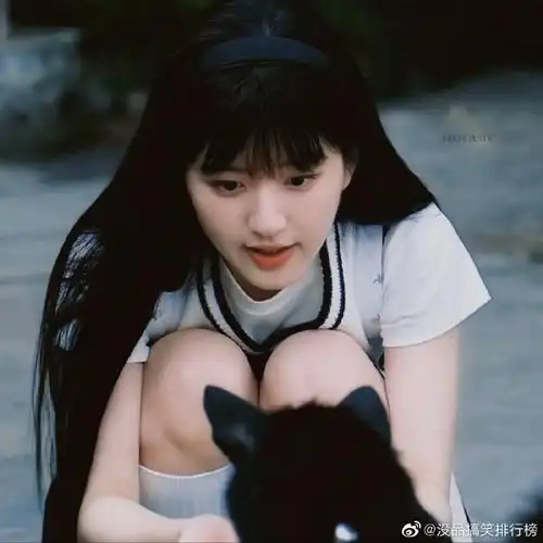 赵露思桑稚头像