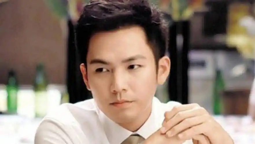 无论如何,钟汉良的变化不仅仅是个人问题,也是一个值得反思的文化现象