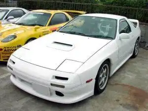 高桥凉介的rx-7